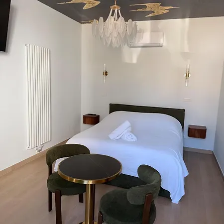 Apartamento Mit Kochnische, 15 Min Frankfurt Flughafen, Parkplatz *